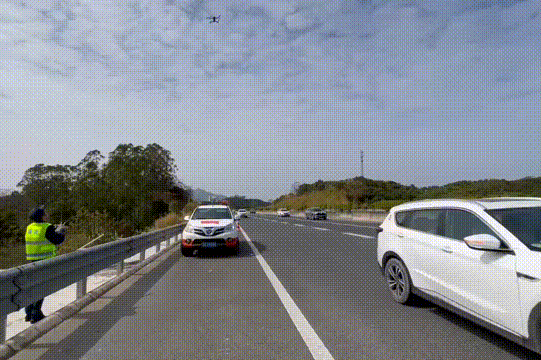 f5c853f77e51e45bda76.gif